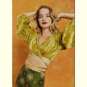 NWT Urban Outfitters Mustard Velvet long sleeve Florentine wrap top